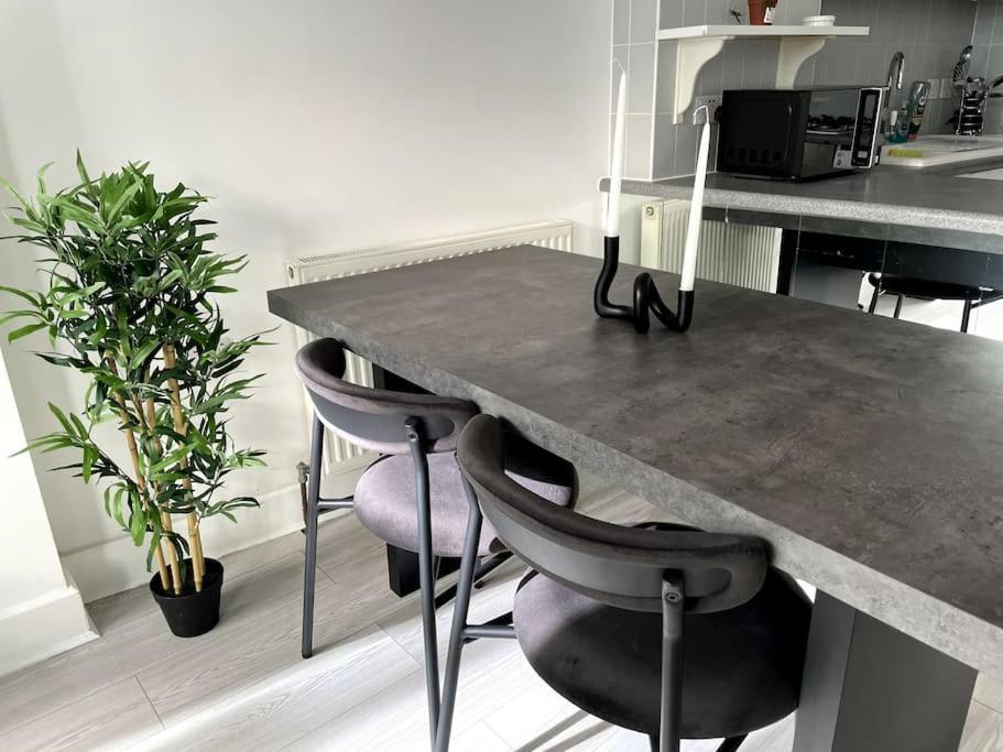 2 Bedroom Central London Apartment Modern And Stylish エクステリア 写真