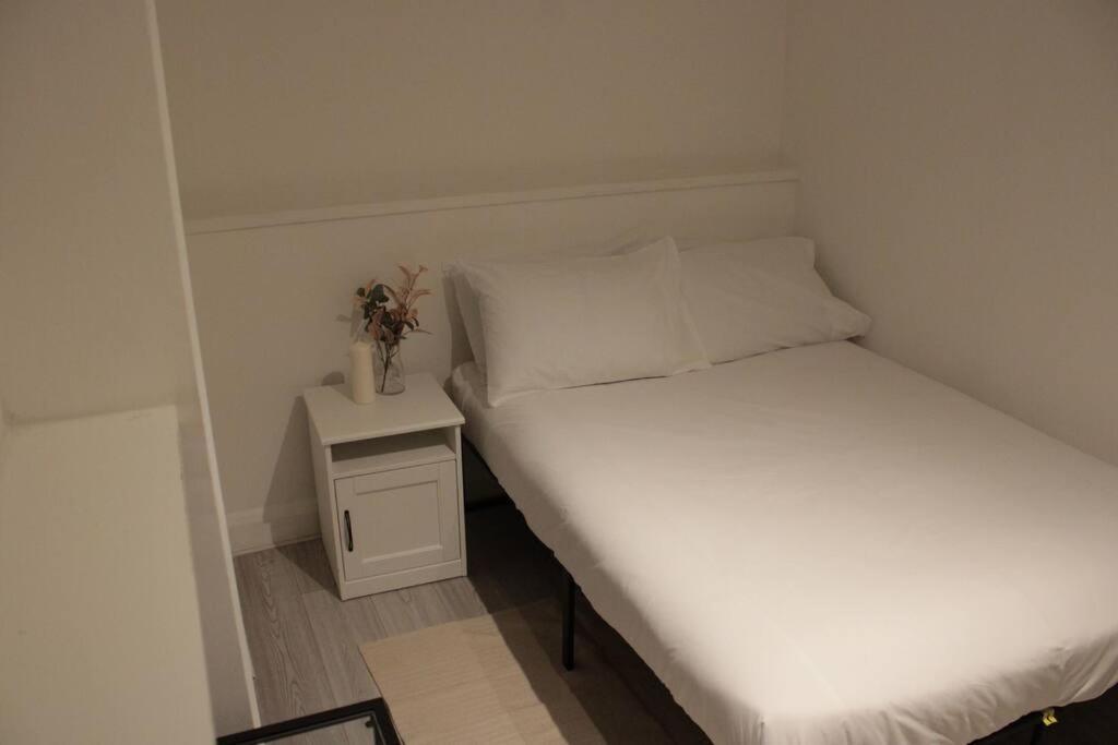 2 Bedroom Central London Apartment Modern And Stylish エクステリア 写真