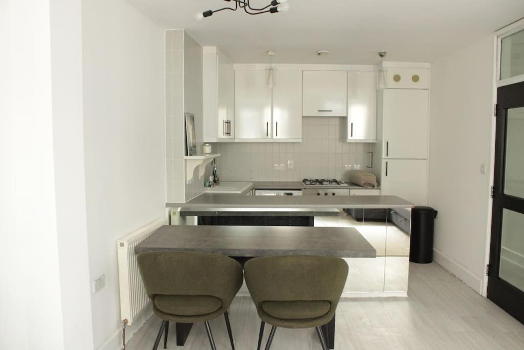 2 Bedroom Central London Apartment Modern And Stylish エクステリア 写真